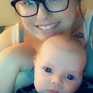 Meet your Posher, Holley